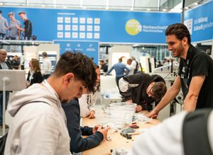 AMB Ausstellergespräch AMB Ausstellergespräch