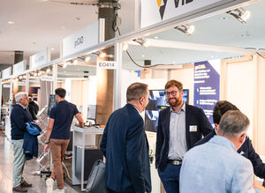 Standgespräche auf der AMB Standgespräche auf der AMB