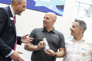 AMB Gewinner Liquidtool Die Liquidtool Systems AG gewinnt den AMB Award in der Kategorie Bauteile, Baugruppen und Betriebsstoffe