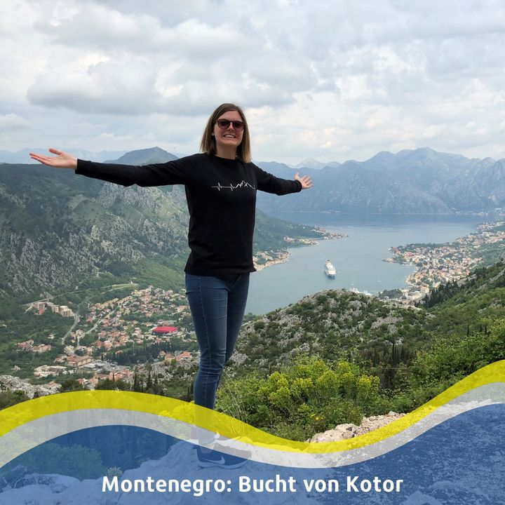 Seitdem Montenegro das Partnerland der CMT 2020 war, ist Verena ein großer Fan des kleinen Landes an der Adria. 🇲🇪 Insbesondere die Bucht von Kotor hat es ihr angetan. 😍 Malerisch zieht sich das Wasser wie ein Fjord ins Landesinnere und wenn man die Fa...
