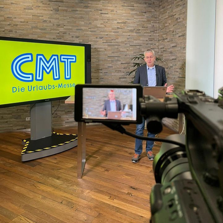 Statt in die Messehallen ging es heute für uns ins TV-Studio: Prof. Martin Lohmann von der Forschungsgemeinschaft Urlaub und Reisen hat die ersten Ergebnisse der Reiseanalyse 2021 digital vorgestellt und einen Ausblick auf die Urlaubstrends 2022 gegebe...