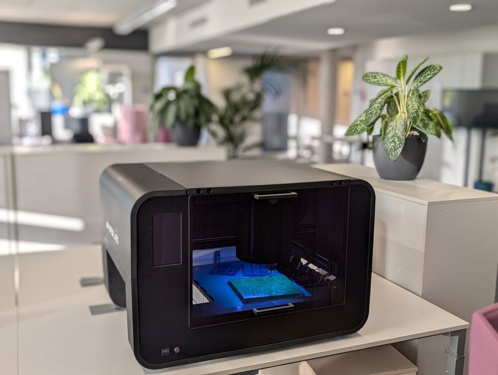 Hefex Labs zeigt neue KI-gestützte Pick-and-Place-Maschine auf der EFX 2026