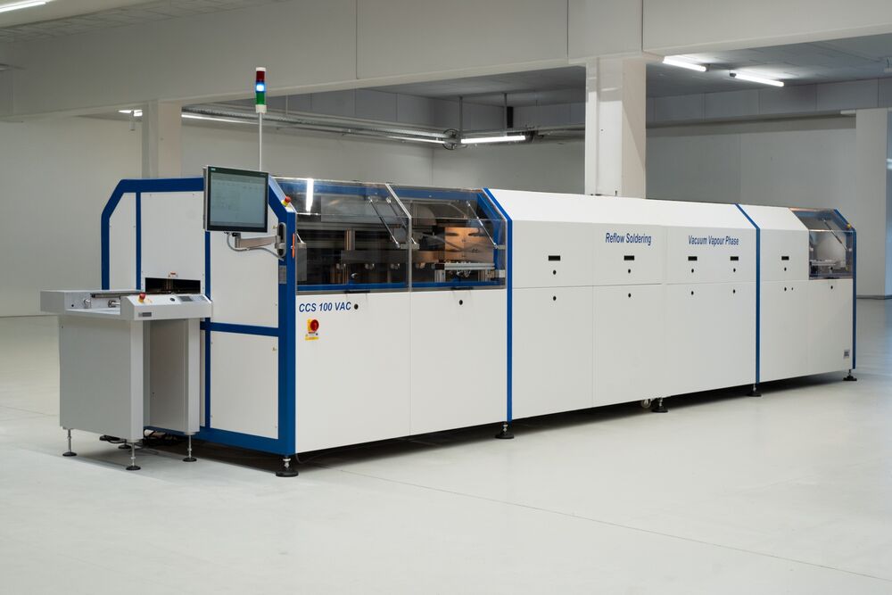 IBL erweitert CCS100 um leistungsstarkes Vakuum-Modul für voidarmes Inline-Dampfphasenlöten