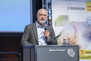 Zur Eröffnung der eltefa 2025 sprach Dr. Michael Münter, Ministerialdirektor und Amtschef des Ministeriums für Umwelt, Klima und Energiewirtschaft Baden-Württemberg