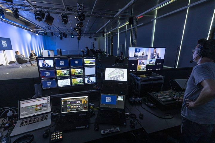 Wir freuen uns über die tolle Resonanz zu unseren Studiolösungen. ? Mit unserem neuen Angebot bieten wir den idealen Rahmen, um Podiumsdiskussionen, Konferenzen, Produktpräsentationen und viele weitere Formate für ein breites Publikum live strea...