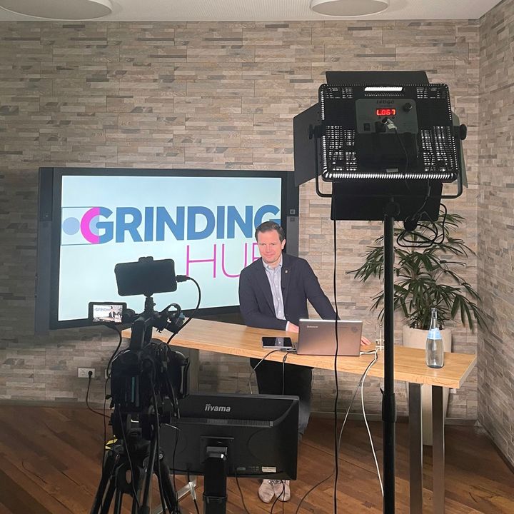 Heute noch Livestream – im Mai Präsenzmesse 🙌
Die letzten beiden Tage fanden gleich vier digitale Pressekonferenzen für die GrindingHub, die neue Fachmesse für Schleiftechnik, statt. 🙂Teilgenommen haben VertreterInnen der Fachpresse aus den, für die Ve...