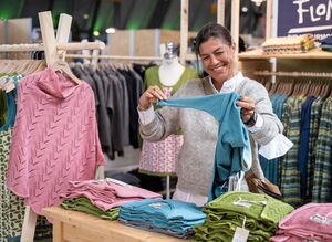 Die Fair Handeln, Deutschlands älteste und bedeutendste Fach- und Verbrauchermesse zeigt alles rund um Fair Trade sowie global verantwortungsvolles und nachhaltiges Handeln in beispielsweise Wirtschaft und Mode.