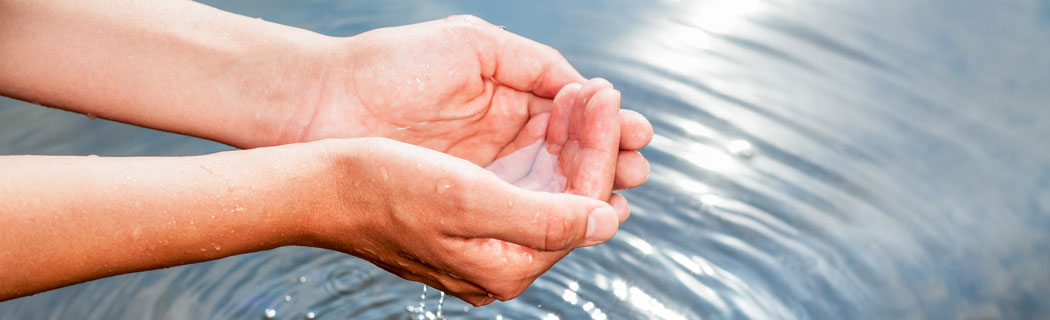 Wasser: Sparsam im Einsatz – und gut fürs Grundwasser Wasser: Sparsam im Einsatz – und gut fürs Grundwasser