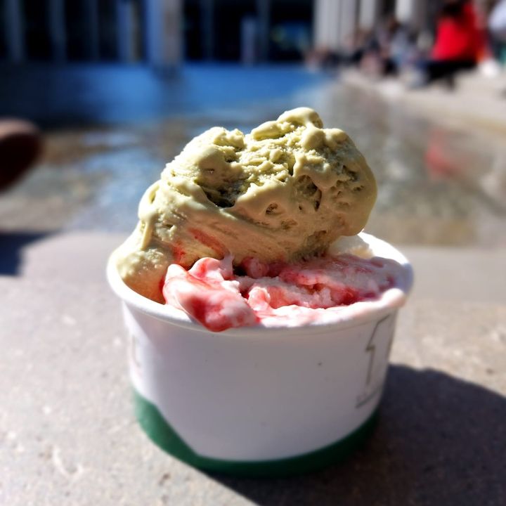 Beim Blick nach draußen hilft nur Eis, um die Stimmung aufzuhellen. Wir haben da ein paar feine Kreationen auf der Sigep Rimini gesammelt, die wir gerne mit euch teilen. ?????
#icecream #eis #eisvergnügen #rimini #sigep #eisfachmesse