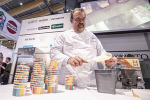 GELATISSIMO - Messe Stuttgart gelatissimo-impressionen-ausstellungsbereich-eisbecher