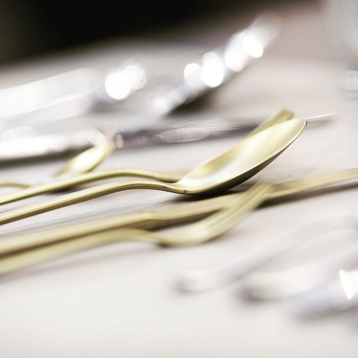 Sind wir mal ehrlich... 2020 war jetzt nicht gerade das Gelbe vom Ei. Es fing so vielversprechend an und ab da waren wir alle Teil einer wahnsinnigen Berg- und Talfahrt. Ihr habt da draußen trotzdem alles gegeben und weiter gekämpft. Zu Weihnachten w...