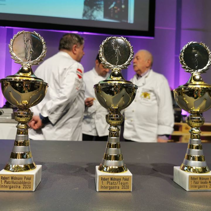 Auf extrem hohen Niveau sind in den letzten Tagen Schokoladen- und Zuckerskulpturen in der Konditorenhalle entstanden. Die Besten ihres Fachs - Azubis, Gesellen und Meister - wurden mit dem Robert-Widmann-Preis von der Landesinnung der Konditoren ausge...