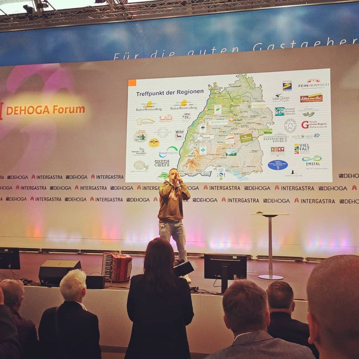 Der Liebe zur Region widmet der DEHOGA Baden-Württemberg eine ganze Show.
#Regionalität #saisonalität #dehoga #dabeiseinistalles #Intergastra2020