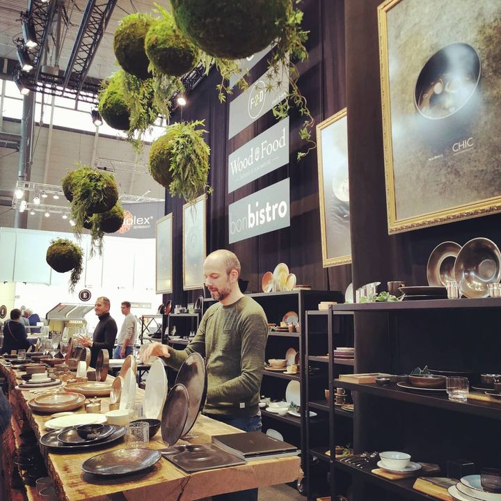 Alles für den gedeckten Tisch zeigen wir in Halle 6. ? Hier gibt es in diesem Jahr definitiv einige Schätze zu entdecken!
#Intergastra2020 #dabeiseinistalles #tabletop #gedeckterTisch