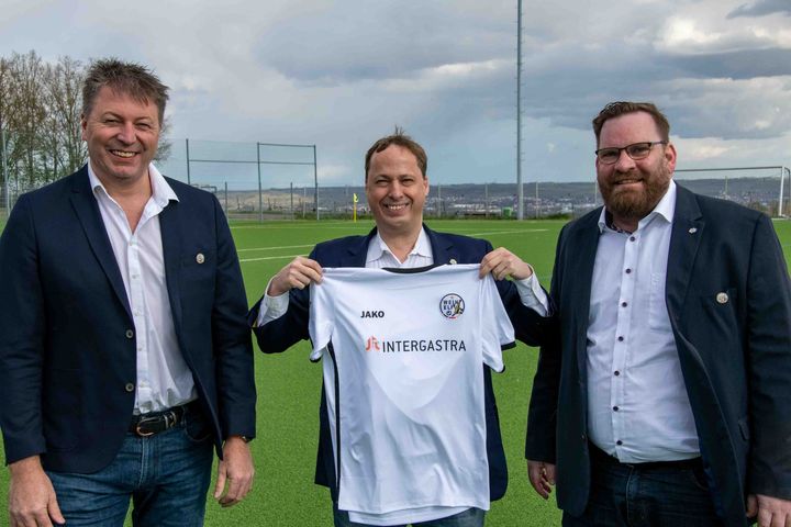 Jetzt wird's sportlich! Die Messe Stuttgart verlängert ihre Partnerschaft mit der Deutschen Fußball-Nationalmannschaft der Winzer (WEINELF DEUTSCHLAND e. V.). ?⚽️ Als neuer Partner unterstützen wir die Mannschaft und ihr internationales Netzwerk - schl...