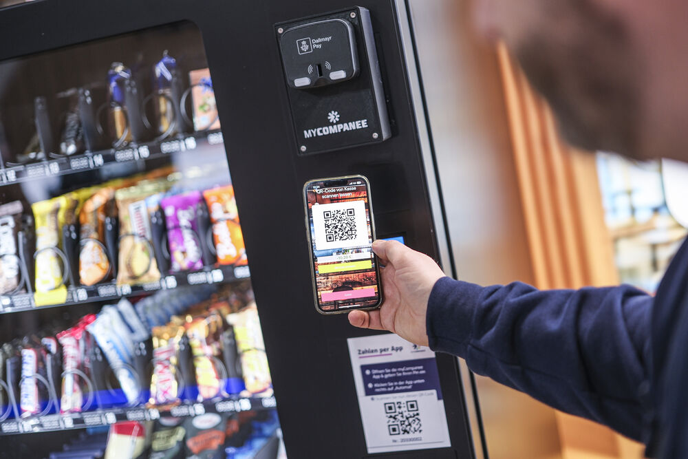 Von der Küchen-Brigade zur Cloud-Brigade: Digitalisierung, KI und Robotik als Zukunftsmodelle der Gastronomie