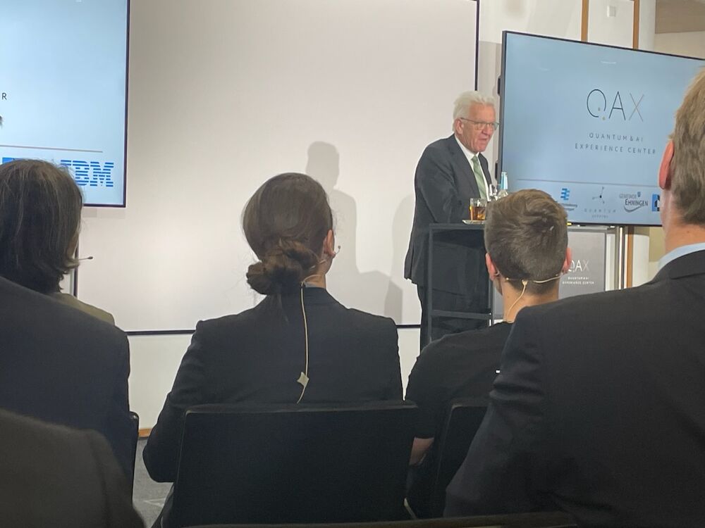 "Quantum & AI Experience Center" (Q.AX) in Ehningen eröffnet