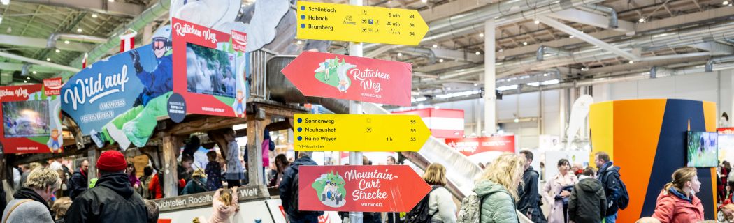 Rückblick auf die REISEN & CARAVANING Hamburg Messestand von roadsurfer